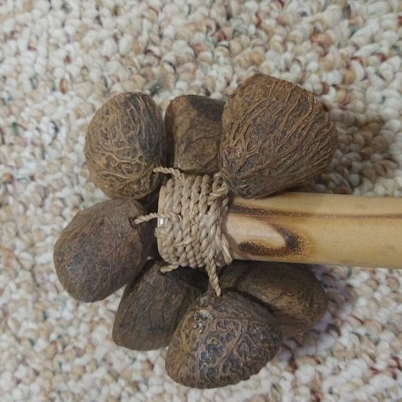 Handmade rattle musical instrument - Picture 8 of 9